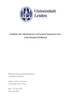 Populism and voting behaviour on European integration issues in the European Parliament